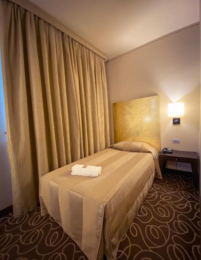 Hotel Riviera Segrate Eksteriør billede